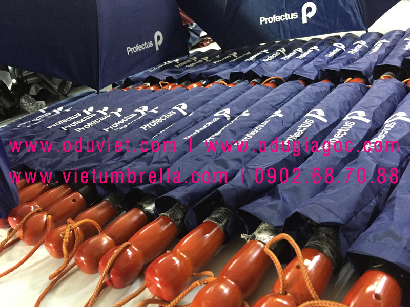 xưởng sản xuất ô dù cầm tay in logo quảng cáo